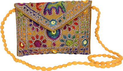 Craft Trade Casual Yellow Clutch