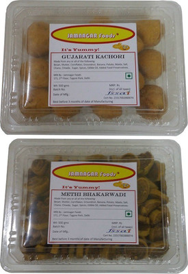 

Jamnagar Foods GUJARATI KACHORI & METHI BHAKARWADI 500 GM EACH Combo(2)