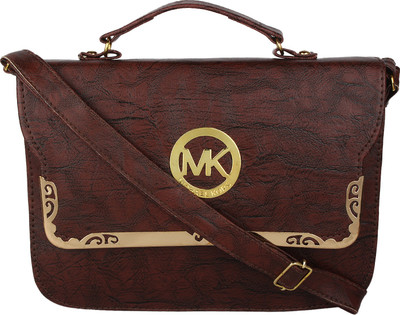 

Farandine Sling Bag(Brown)