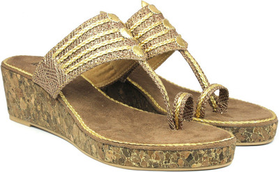 

Inc.5 Women Brown Sandals