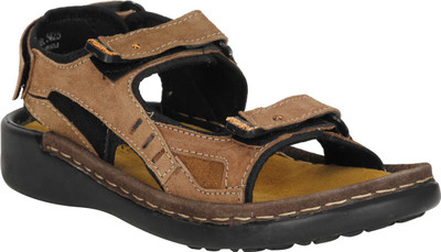 

KOXKO Men Tan Sandals