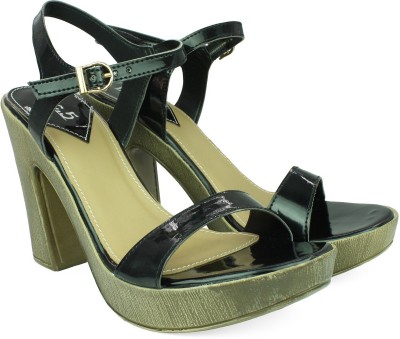 

Inc. Women Black Sandals