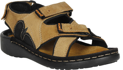 

KOXKO Men Beige Sandals