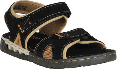 

KOXKO Men Black Sandals