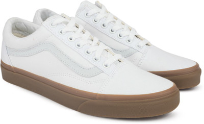 

Vans OLD SKOOL Sneakers For Men(White, (canvas gum) true white/light gum