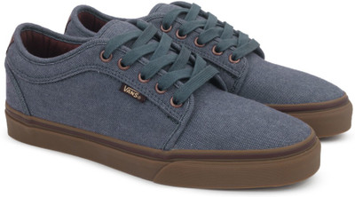 

Vans CHUKKA LOW Sneakers For Men(Blue, Brown, (oxford) crown blue/gum