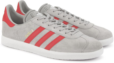 

ADIDAS ORIGINALS GAZELLE Sneakers For Men(Grey, Mgsogr/scarle/ftwwht