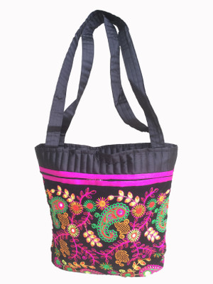 

Minky's Decor Women Casual Multicolor Velvet Shoulder Bag