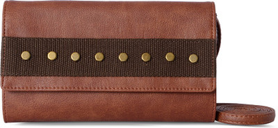 Baggit Women Tan Leatherette Sling Bag