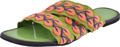

Praags Women Green Flats