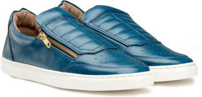 

Escaro Sneakers For Men(Blue