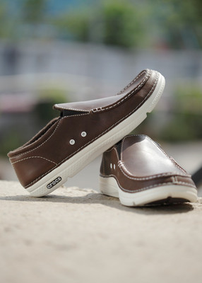 

Crocs Thompson II.5 Boat Shoes For Men(Brown, Espresso/white