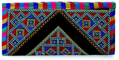 

Paradox Casual Black Clutch