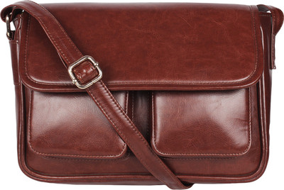 

BERYPECKERS Hand-held Bag(Maroon)