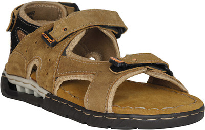 

KOXKO Men Beige Sandals