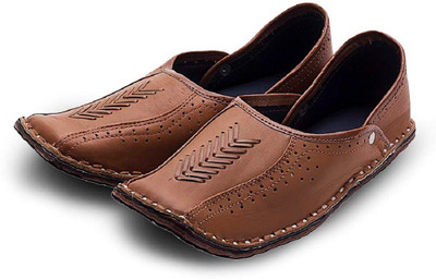 

Kalakar India Jutis For Men(Tan