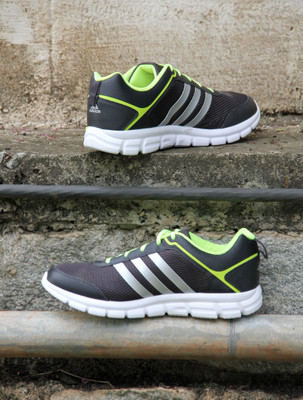 

ADIDAS MARLIN 5.0 M Running Shoes For Men(Black, Grey, Utiblk/silvmt/syello