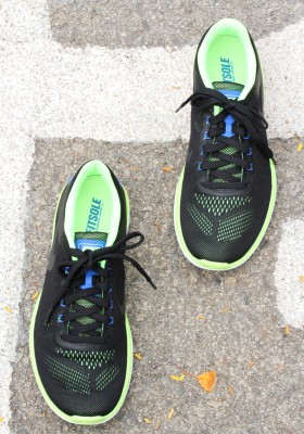 Nike FLEX 2016 Running Shoes For Men(Black) 1
