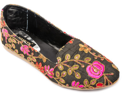 

Hamlyn Casuals For Women(Black
