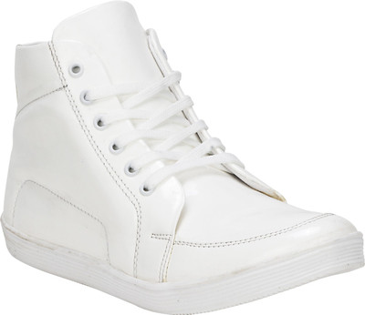 

UrbanwhiZ Electrifying Casuals For Men(White