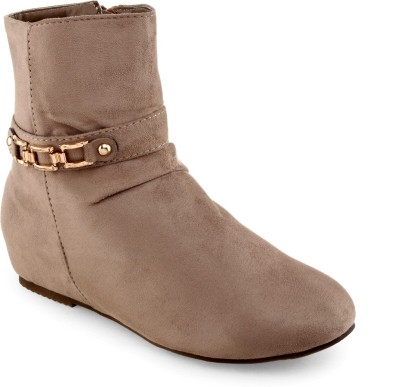 Shuz Touch Boots For Women(Brown) at flipkart