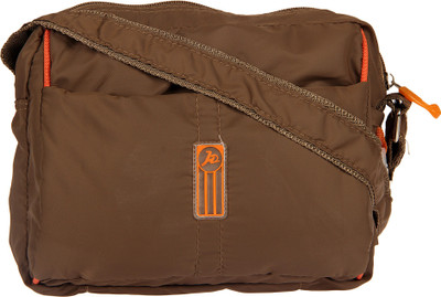 

aaradhya creations Men Casual Green PU Sling Bag