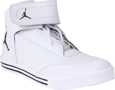 

Royal Fit Sneakers For Men(White