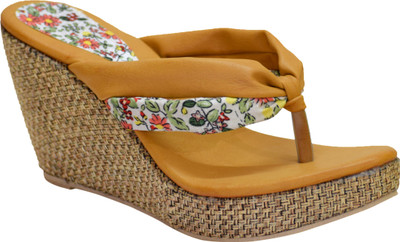 

Shoe Cloud Women Yellow Wedges