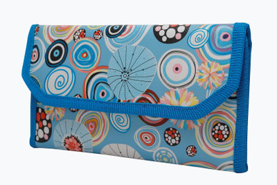 

zuberi couture Casual Multicolor Clutch