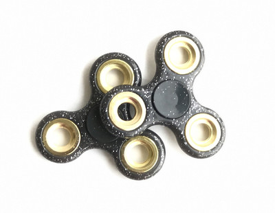 

Kanchan Toys Glitter Glow in the Dark (Radium) Fidget Spinner Hand Spinner Pack of 2(Multicolor)