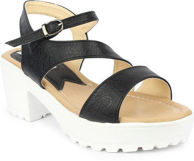 

Digni Women Black Heels