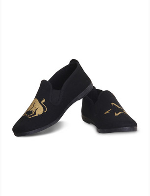

Scentra Casuals For Women(Black