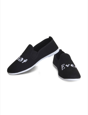 

Scentra WHATEVER Casuals For Men(Black