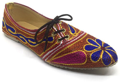 

Shoeholic Jutis For Women(Brown
