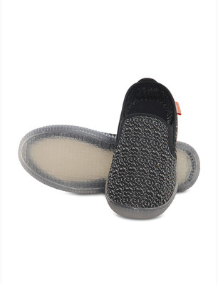 

Scentra SCENTRA Loafers For Men(Grey, Grey knitted
