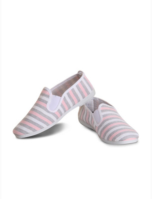 

Scentra LONDON Loafers For Women(Grey, Gray