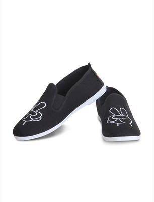 

Scentra PEACEOUT Loafers For Women(Black