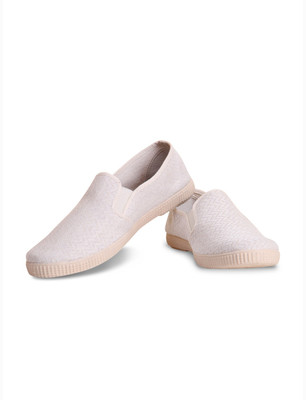 

Scentra NY SCENTRA Loafers For Men(Beige, Cream