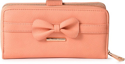 

Diana Korr Casual Pink Clutch