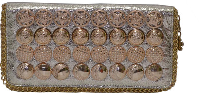 Senora Party Silver Clutch