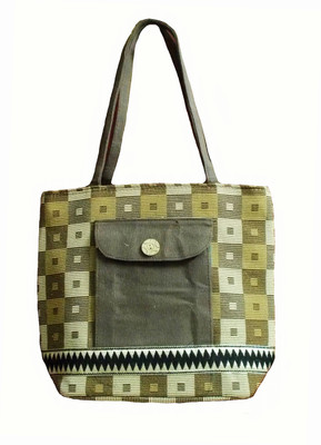 

rosy Hand-held Bag(Multicolor)