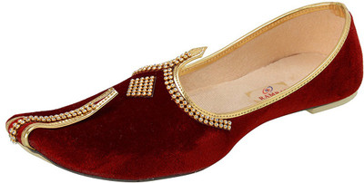 

Ramraj Velvet Wedding & Sherwani Mojari Casuals For Men(Red