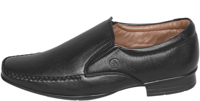 

AVERY EG39 MOCC BLACK Slip On For Men(Black