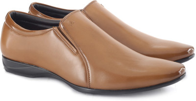

Arrow Gabriel Slip On shoes For Men(Tan, Brown