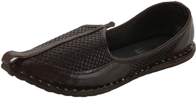 

Ramraj Leather Traditional Mojaris Casuals For Men(Brown