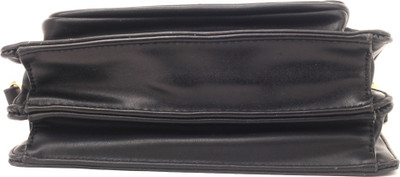

Allen Solly Women Casual Black PU Sling Bag