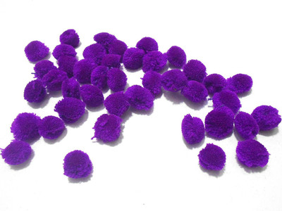 

GOELX Pom Pom balls for crafts,decorations,jewellery making,accessories,bags. Pack of 100 Purple balls