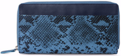 

Baggit Casual Blue Clutch