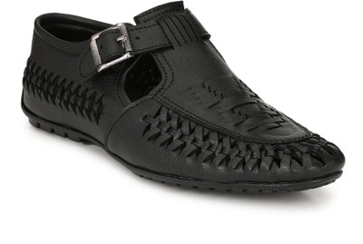 

Peponi Men Black Casual