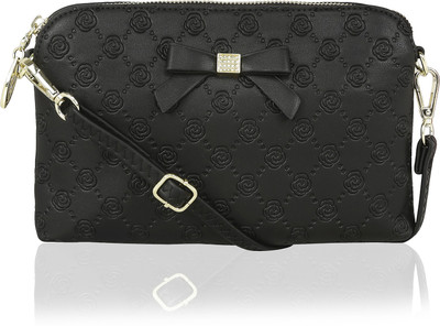 

Kleio Casual Black Clutch